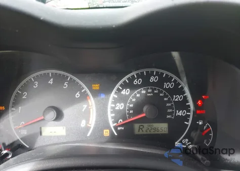 2013 Toyota Corolla Le z USA, uszkodzony, nr VIN 2T1BU4EE9DC026780